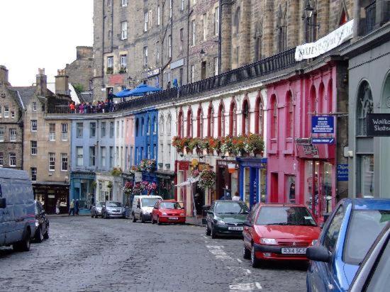 Edinburgh Central Oldtown Aparthotel エクステリア 写真